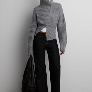 DIAGONAL ZIP CARDIGAN